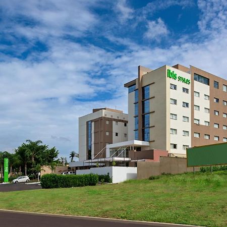 Ibis Styles Ribeirao Preto Maurilio Biagi Hotell Exteriör bild